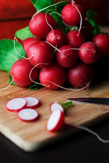 food-radishes-vegatables food-radishes-vegatables